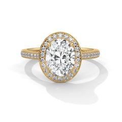 1–3 Carat Oval Lab Grown Diamond Solitaire Ring with Halo Diamonds & Pavé Band – Four Prong Setting in 18K Gold