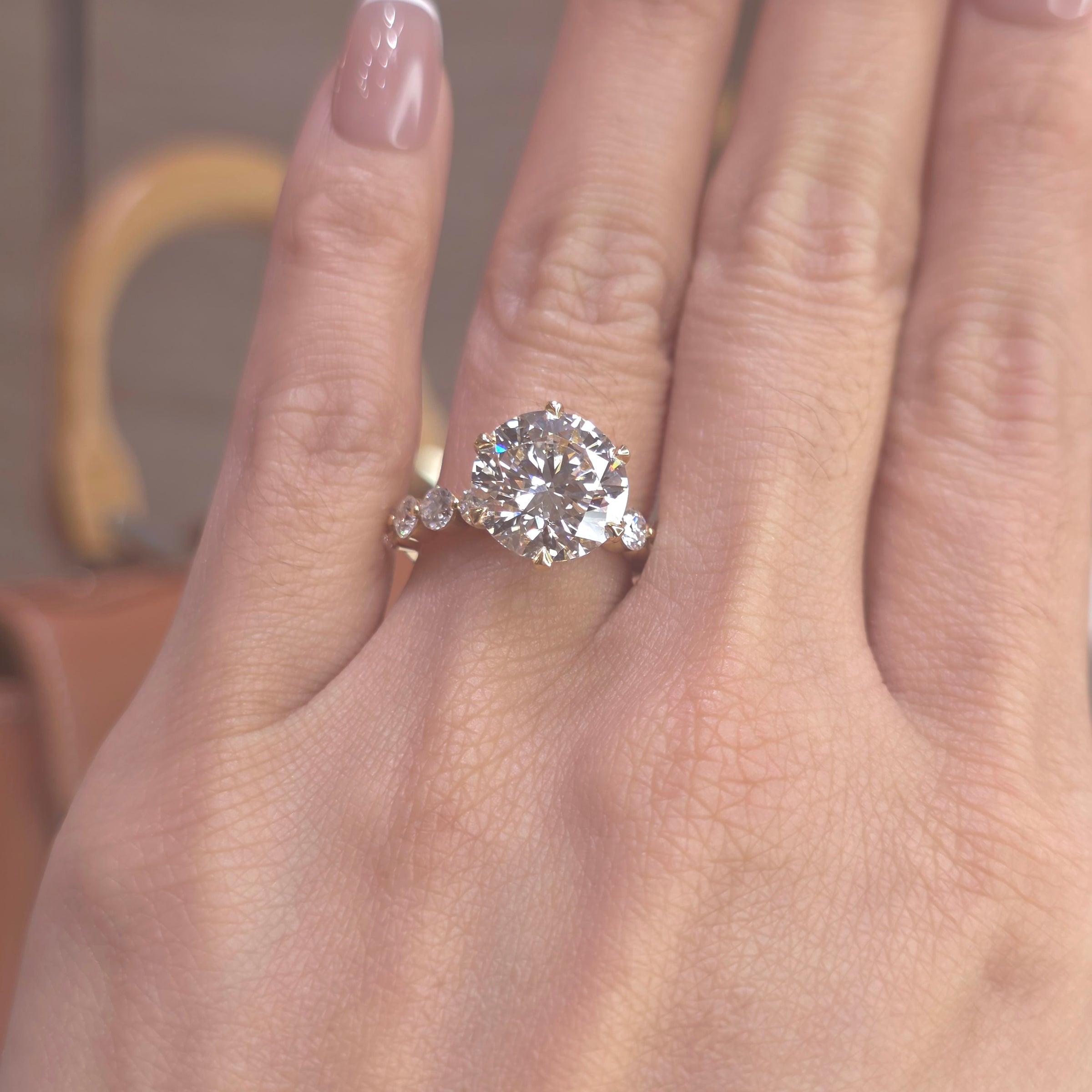 Odette - 5 Carat Round Lab-Grown Diamond Solitaire Ring with Large Pavé Band – 6 Prongs in 18K Gold