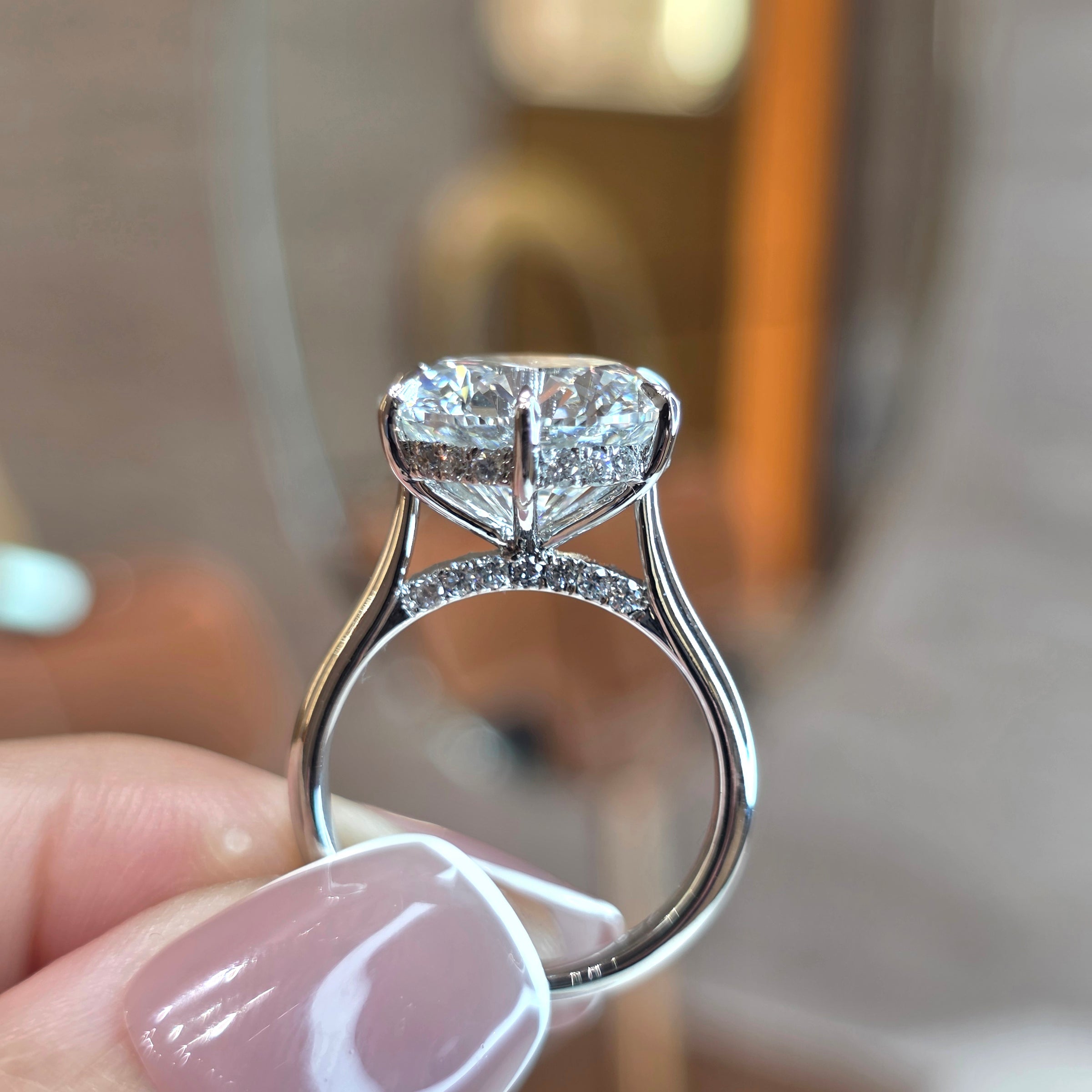 Aurélie - 7 Carat Round Cut Lab-Grown Diamond Solitaire Ring – Cathedral Setting – 18K Gold
