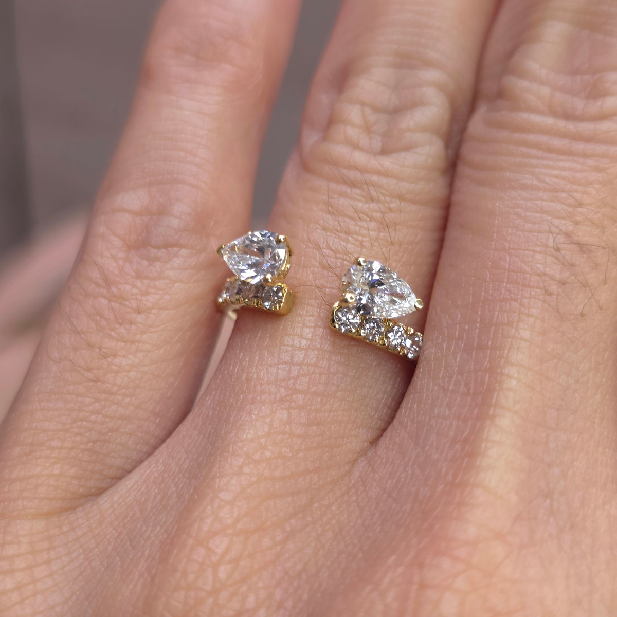 2 Carat Oval-Cut Lab-Grown Diamond Solitaire Ring with Matching Trilogy Band – Evolve Ring