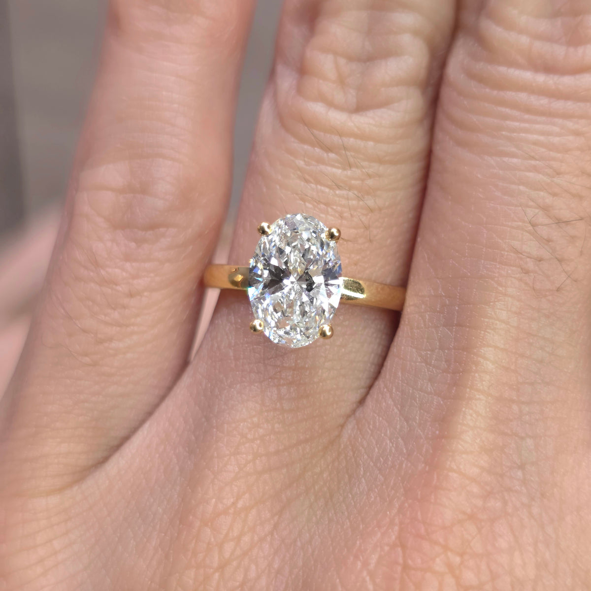 2 Carat Oval-Cut Lab-Grown Diamond Solitaire Ring with Matching Trilogy Band – Evolve Ring