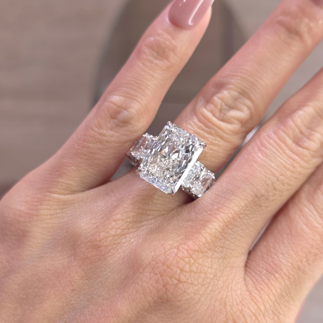 Luminary - 8 Carat Radiant Lab-Grown Diamond Solitaire Ring with Hidden Halo & Radiant Side Diamonds – 18K Gold